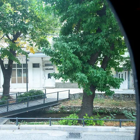 Apartment & Riverfront 1 *