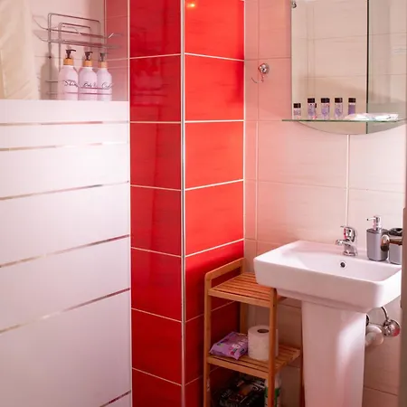 & Riverfront 1 Edessa