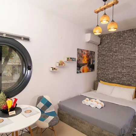 & Riverfront 1 * Edessa