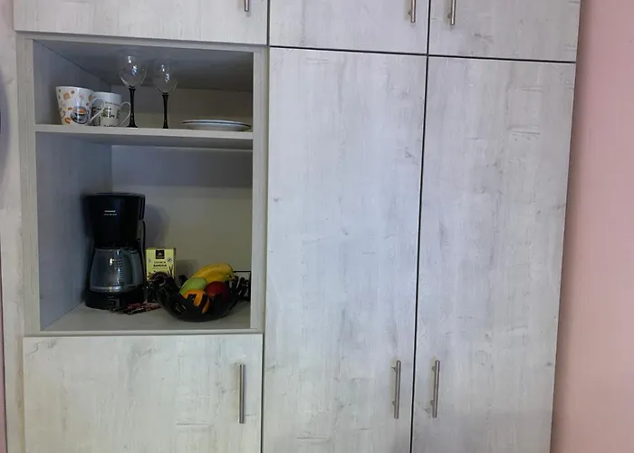 & Riverfront 1 * Édessa