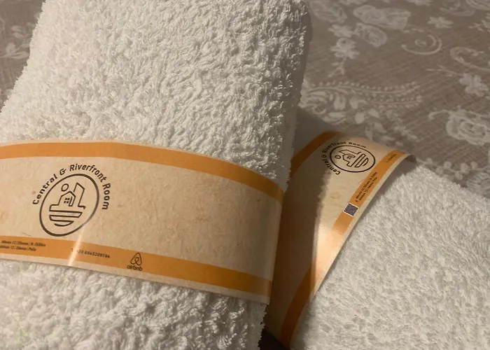 & Riverfront 1 * Édessa